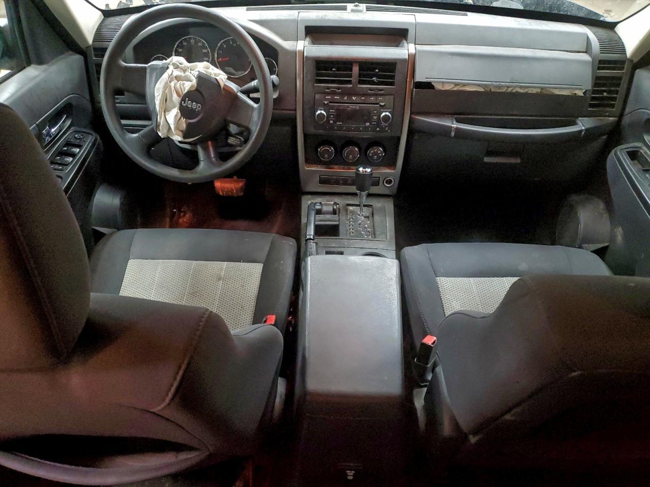 2009 JEEP Liberty