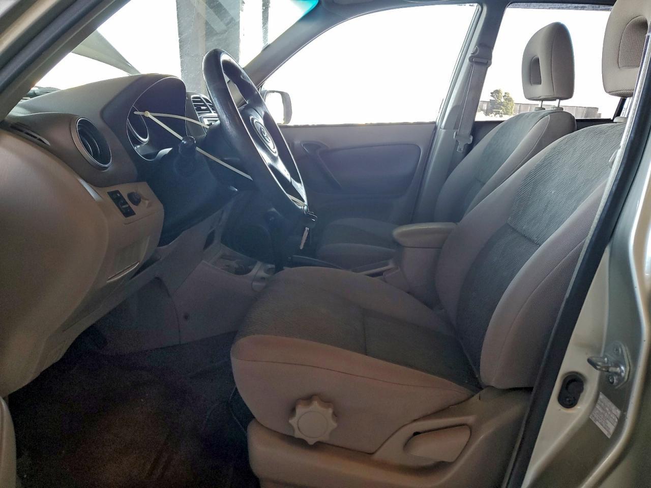 2001 TOYOTA RAV4