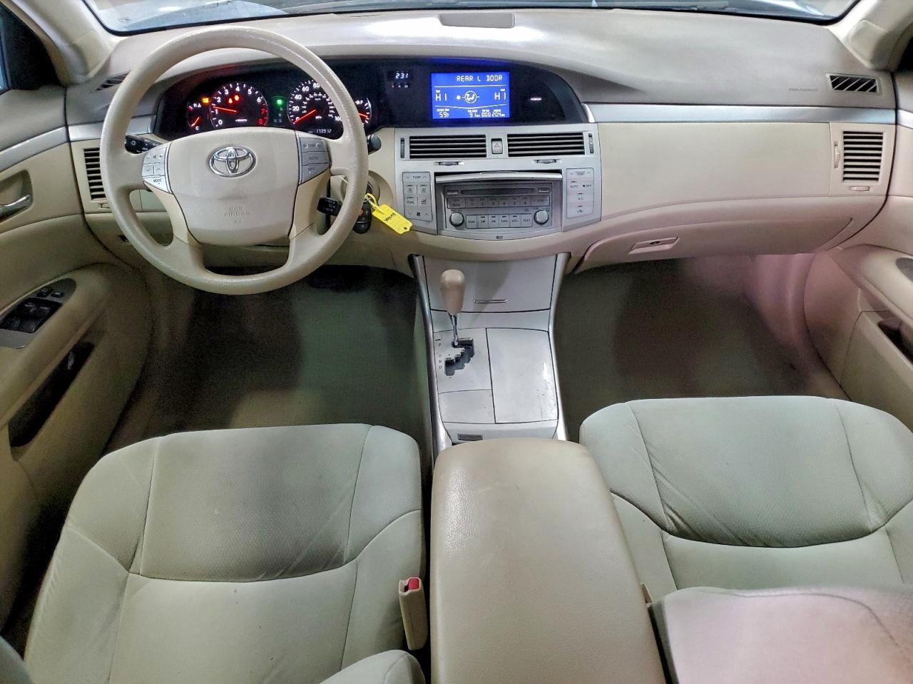 2005 TOYOTA Avalon