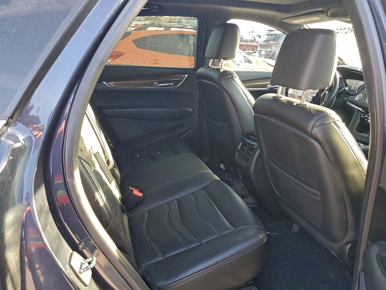 2018 CADILLAC XT5