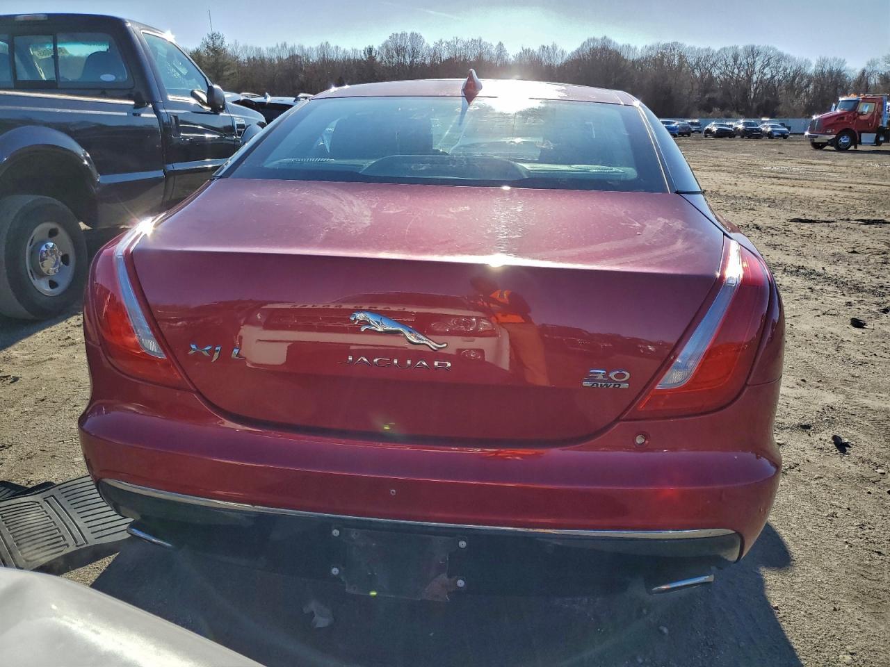 2016 JAGUAR Xj-Series