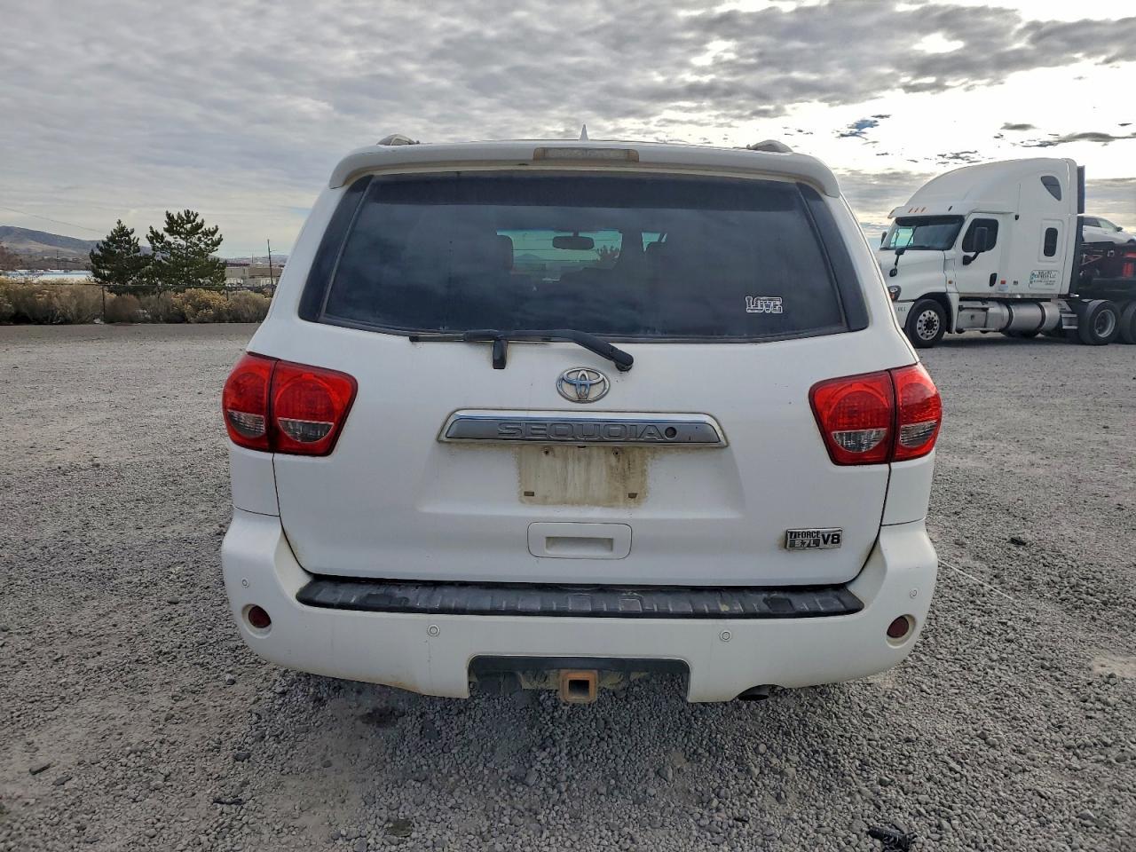 2014 TOYOTA Sequoia