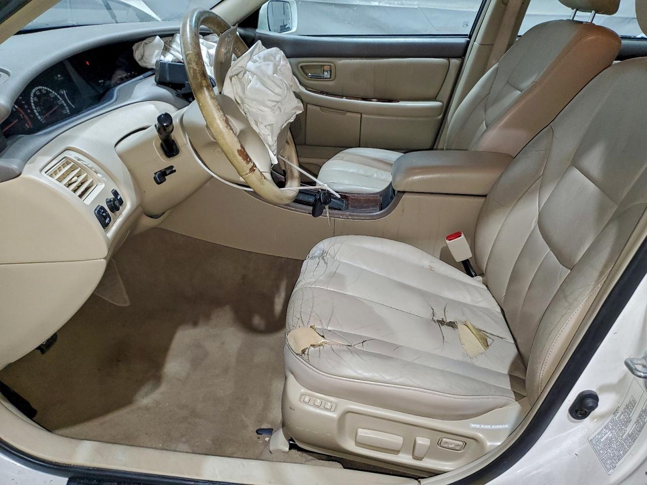 2002 TOYOTA Avalon