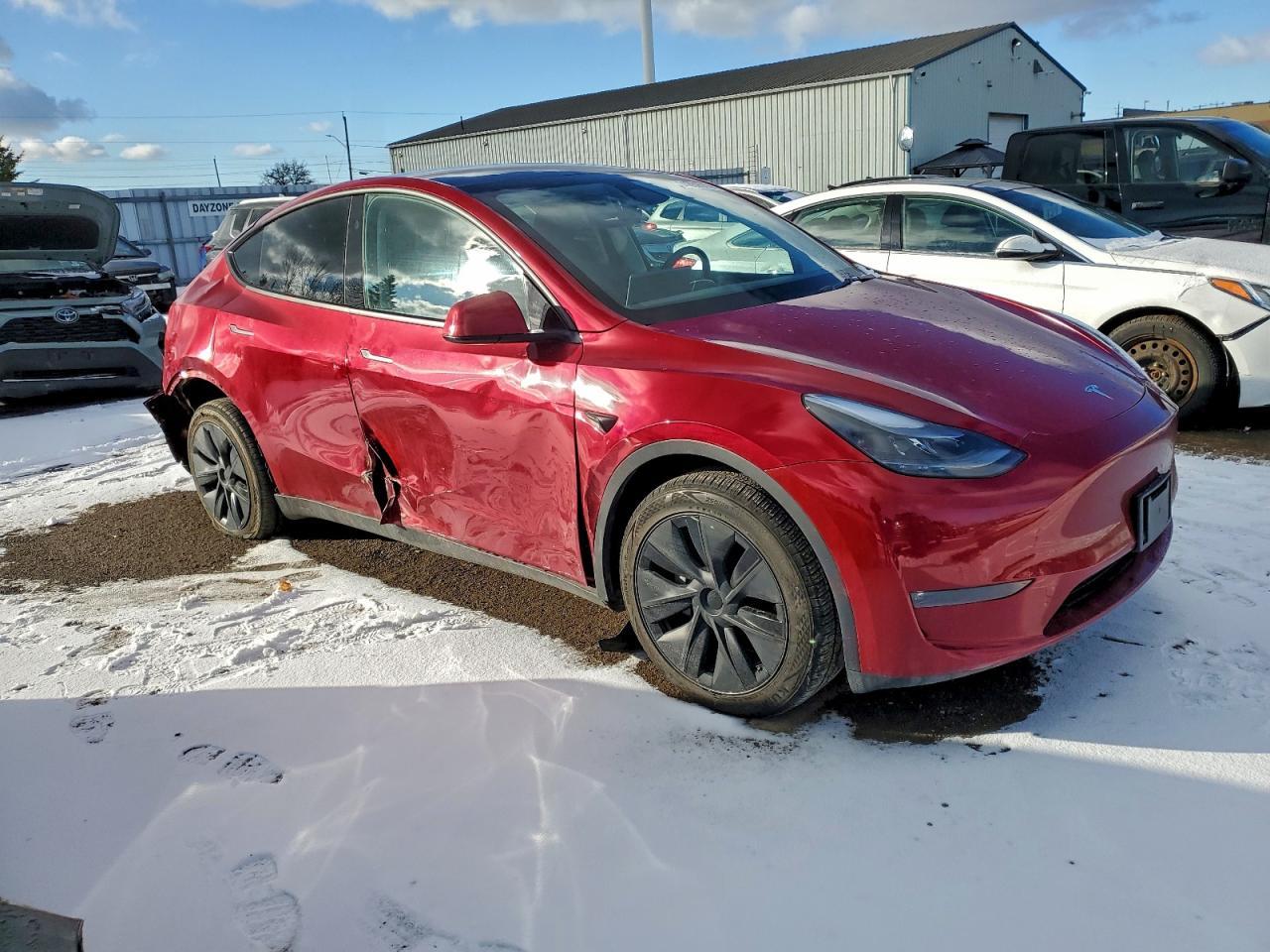 2025 TESLA MODEL Y