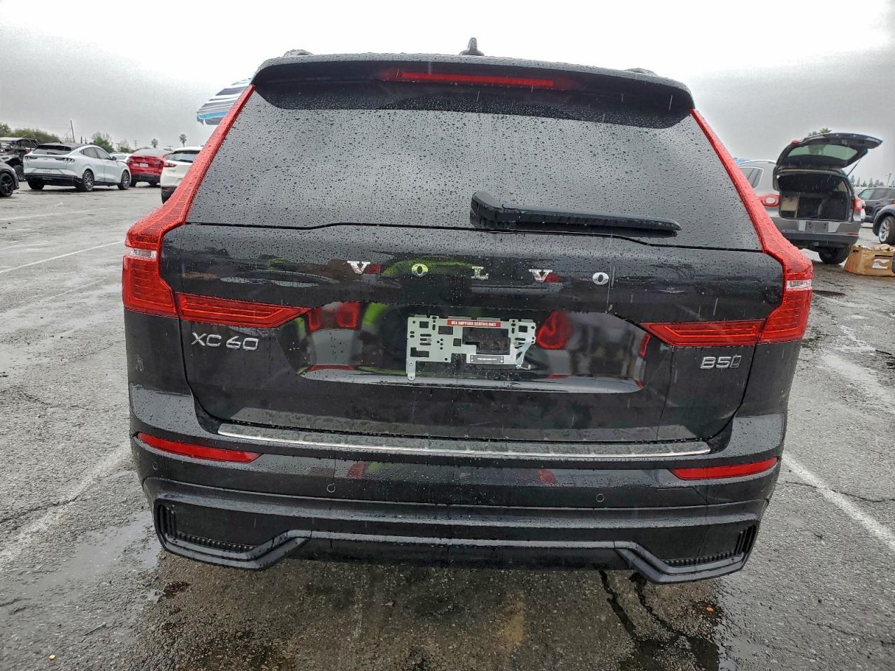 2024 VOLVO XC60