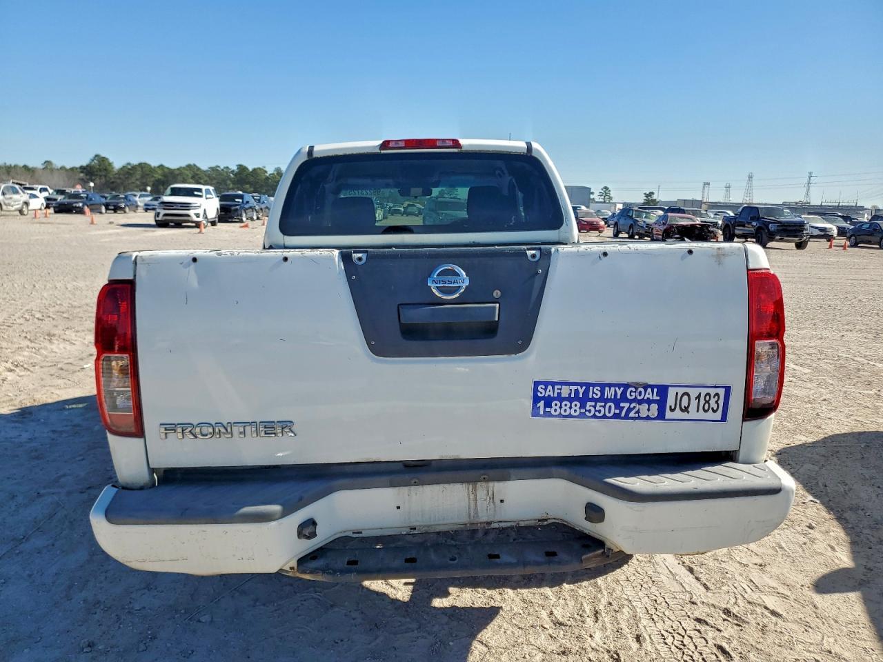 2017 NISSAN Frontier