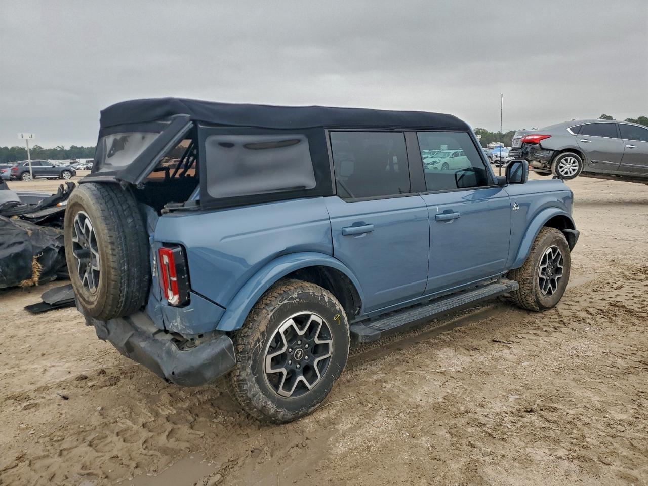 2023 FORD Bronco