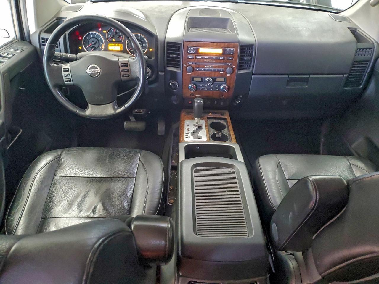 2012 NISSAN Titan