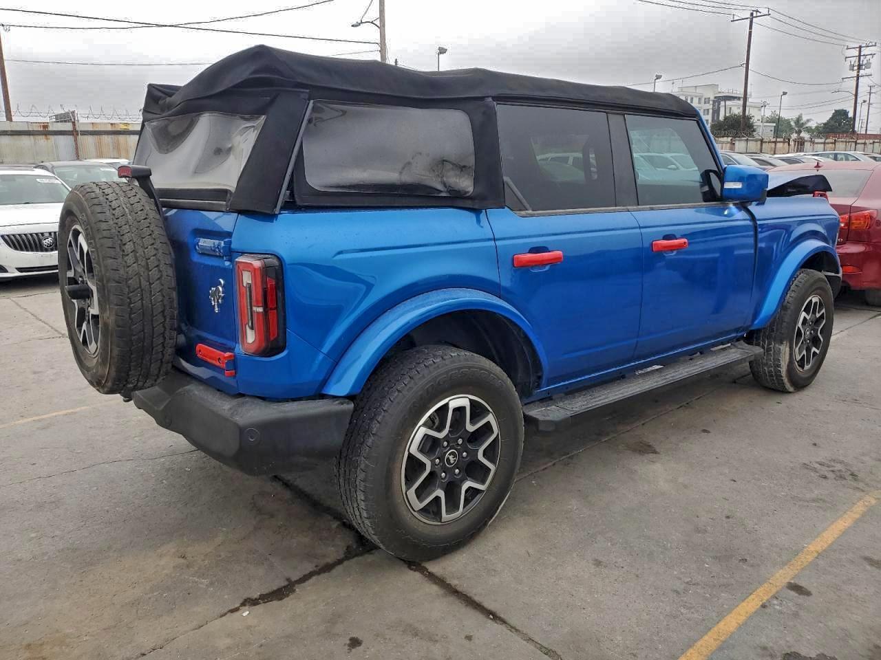 2022 FORD Bronco