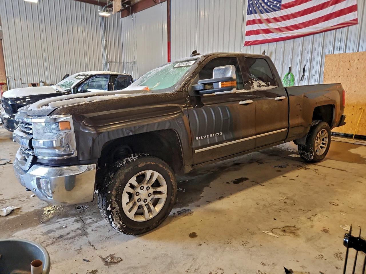 2018 CHEVROLET Silverado