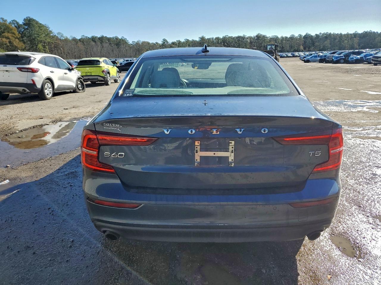 2019 VOLVO S60