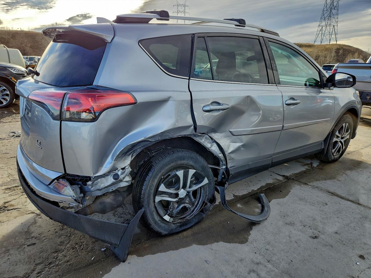 2016 TOYOTA RAV4