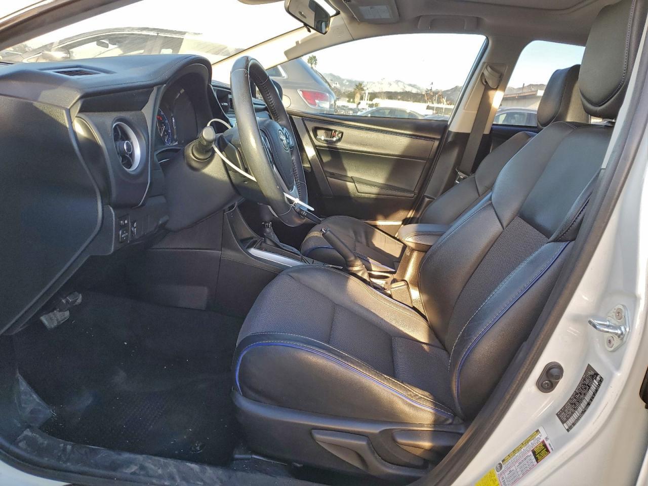 2017 TOYOTA COROLLA