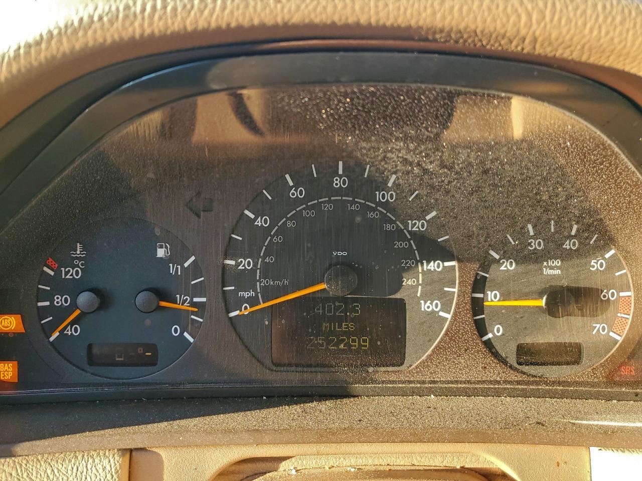 2001 MERCEDES-BENZ E-Class
