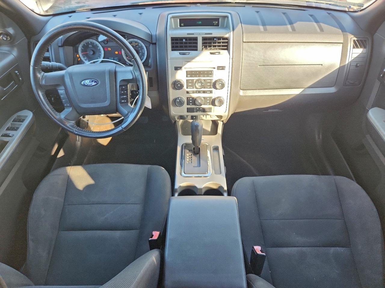 2009 FORD ESCAPE
