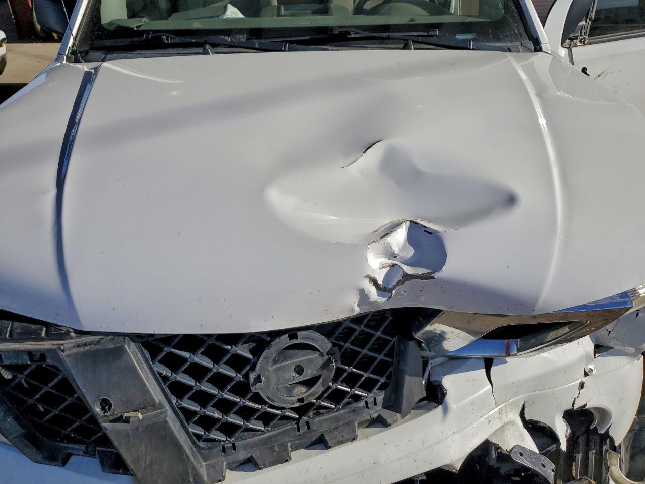 2016 NISSAN Frontier