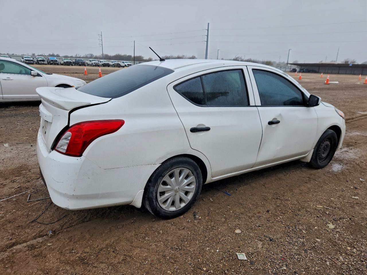 2018 NISSAN VERSA