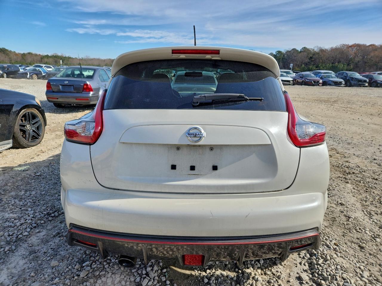 2015 NISSAN Juke