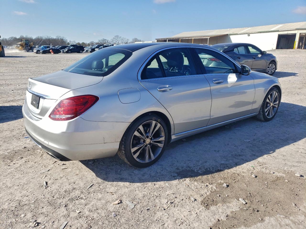 2016 MERCEDES-BENZ C-CLASS