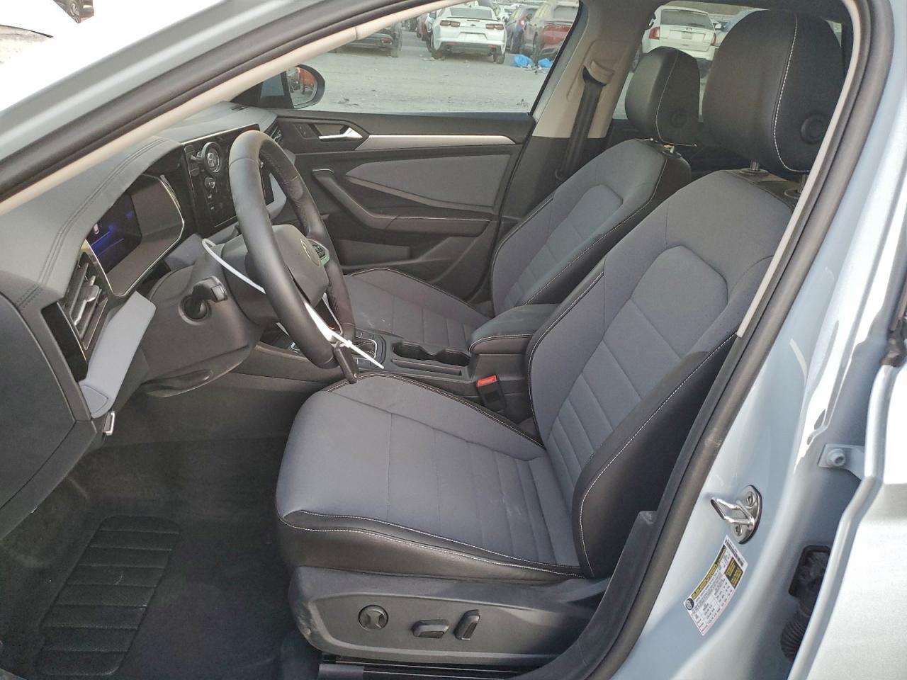 2025 VOLKSWAGEN JETTA