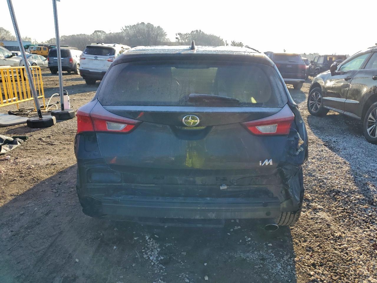 2016 TOYOTA SCION