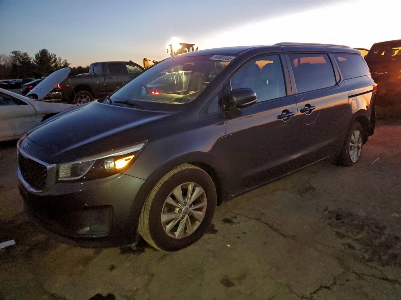 2017 KIA SEDONA