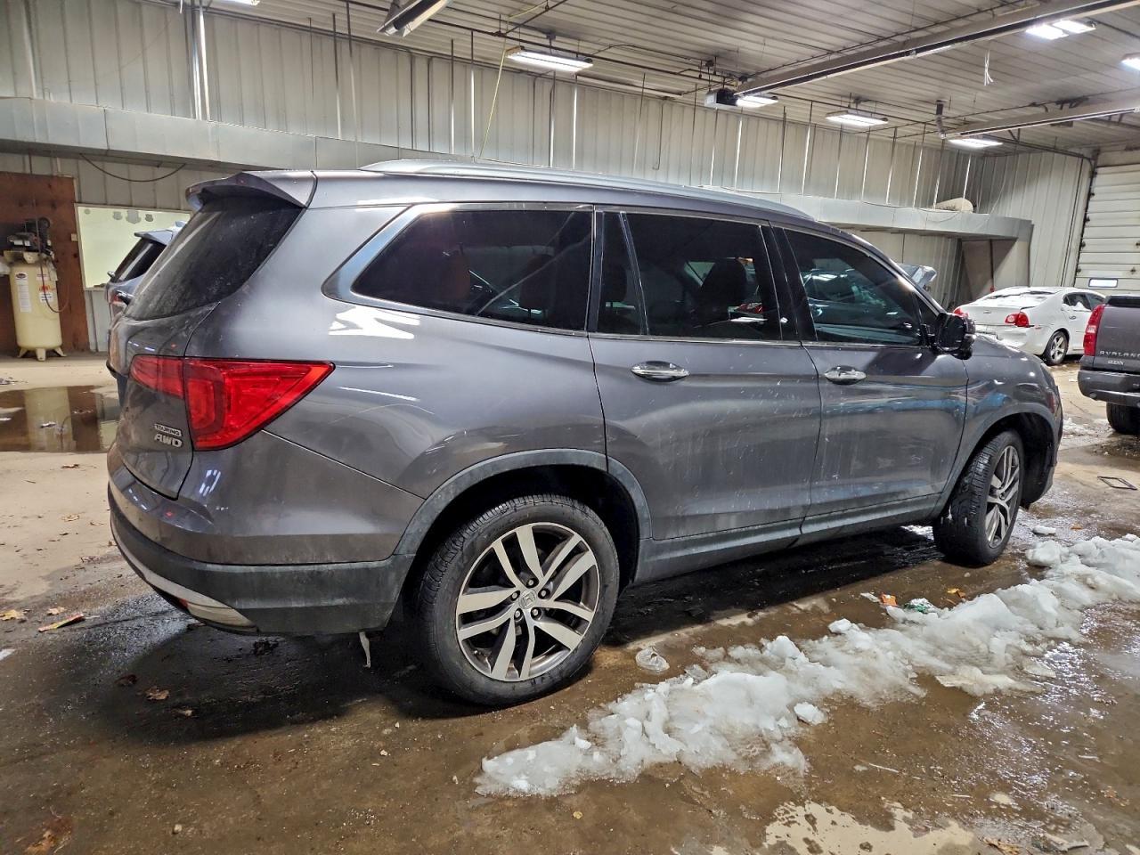 2016 HONDA PILOT