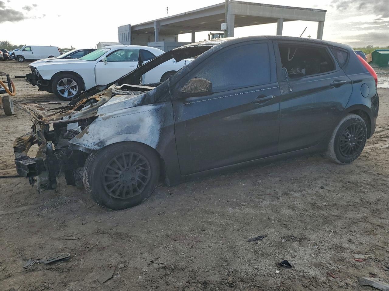 2013 HYUNDAI ACCENT