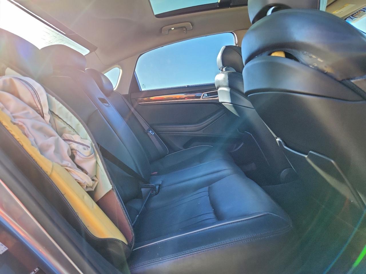 2015 HYUNDAI GENESIS