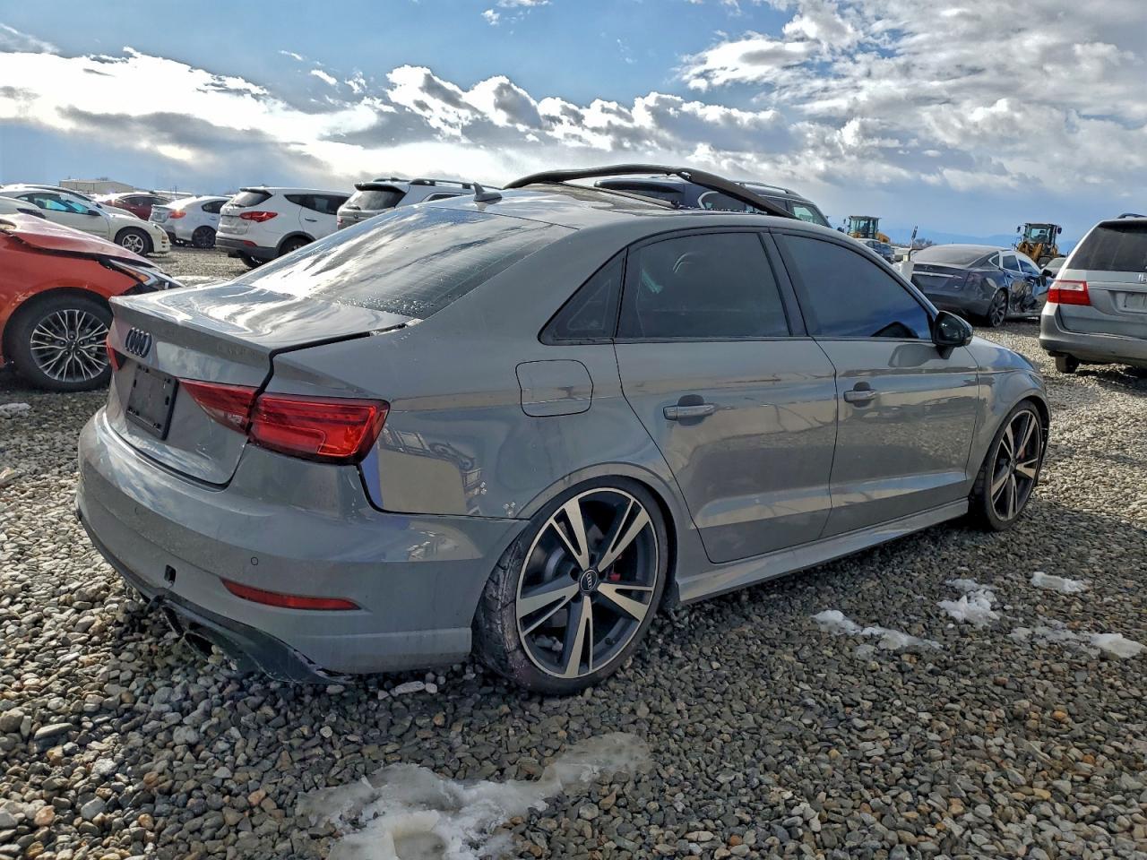 2018 AUDI RS3