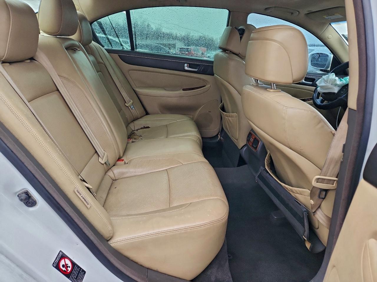 2013 HYUNDAI GENESIS