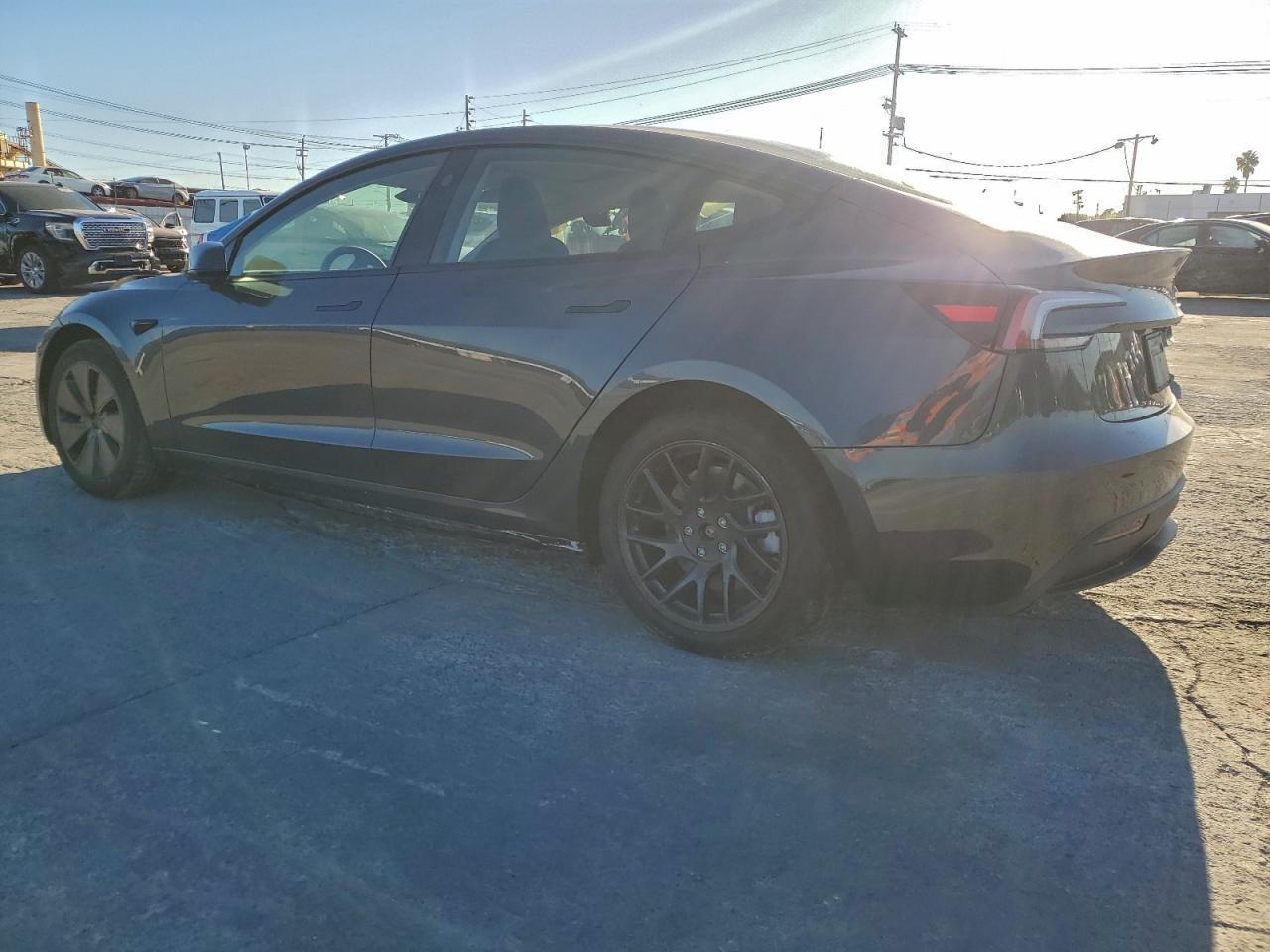 2025 TESLA MODEL 3