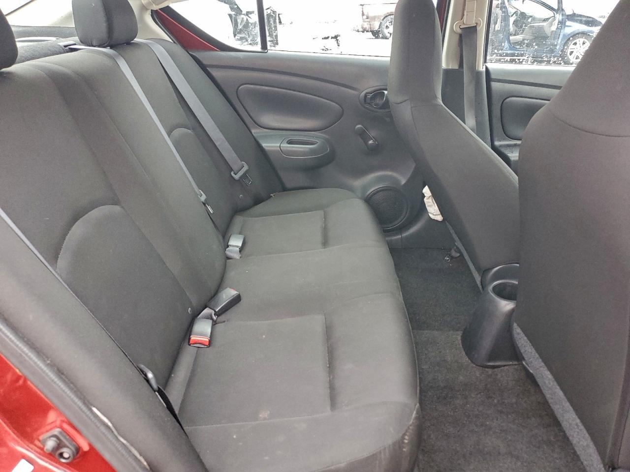 2017 NISSAN VERSA