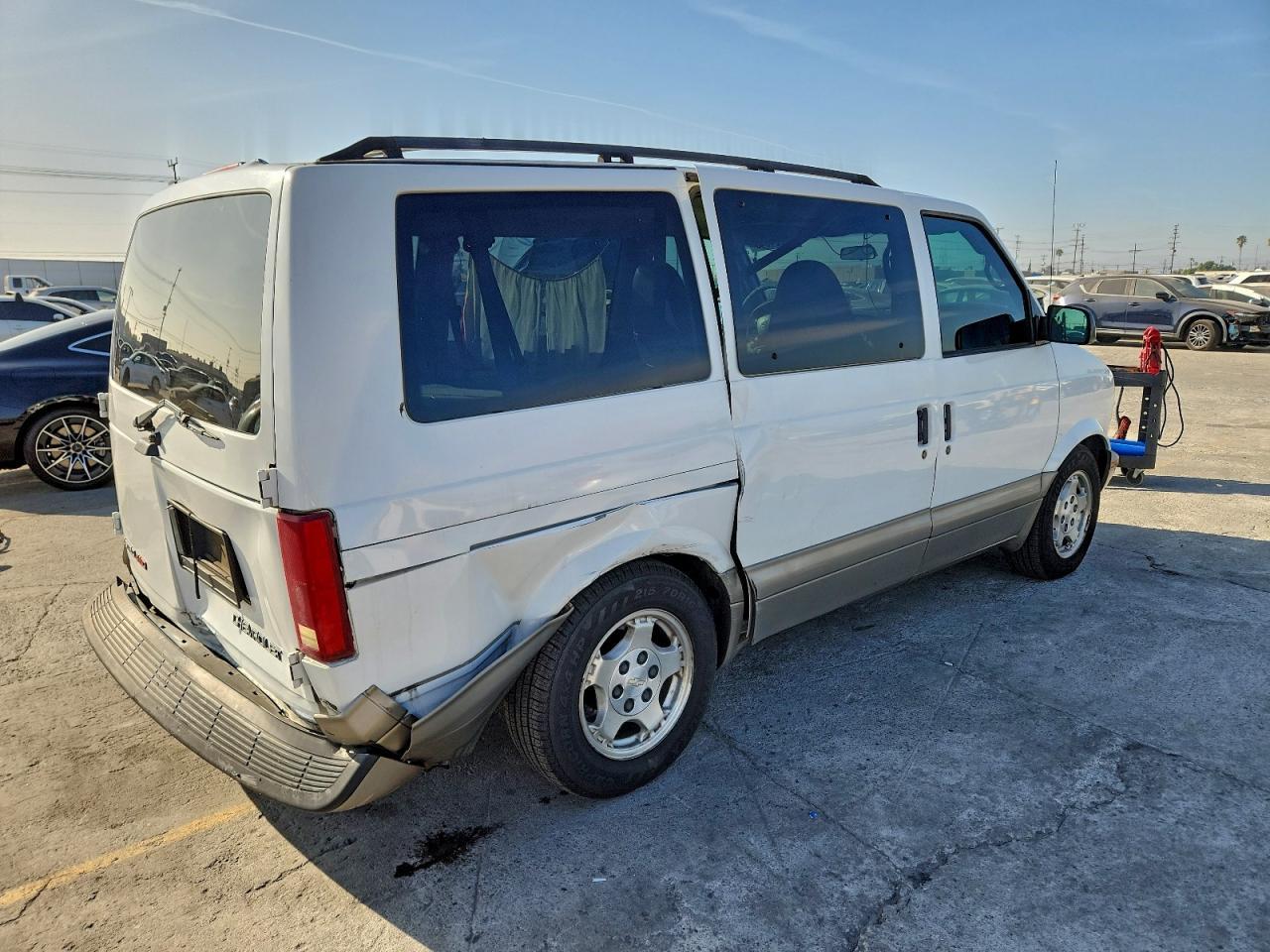 2004 CHEVROLET Astro