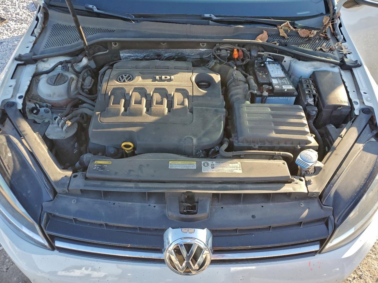 2015 VOLKSWAGEN GOLF