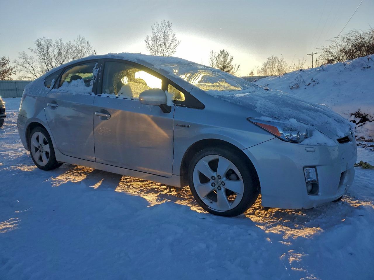 2011 TOYOTA PRIUS