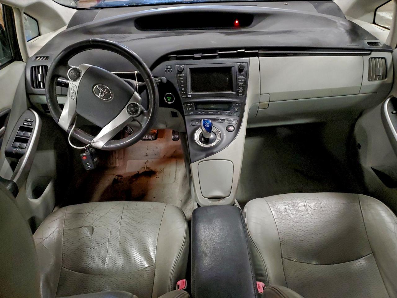 2010 TOYOTA PRIUS