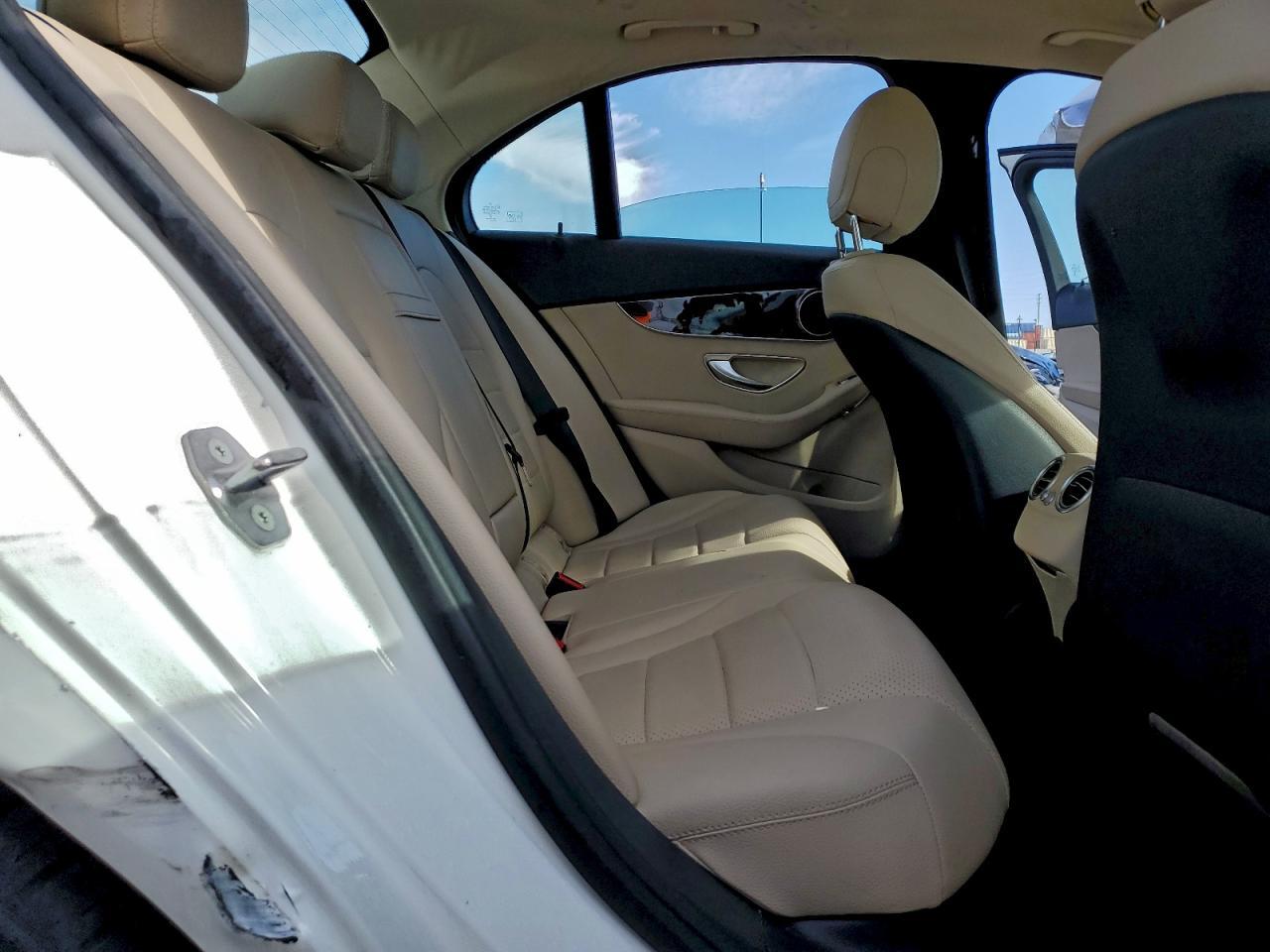 2016 MERCEDES-BENZ C-CLASS