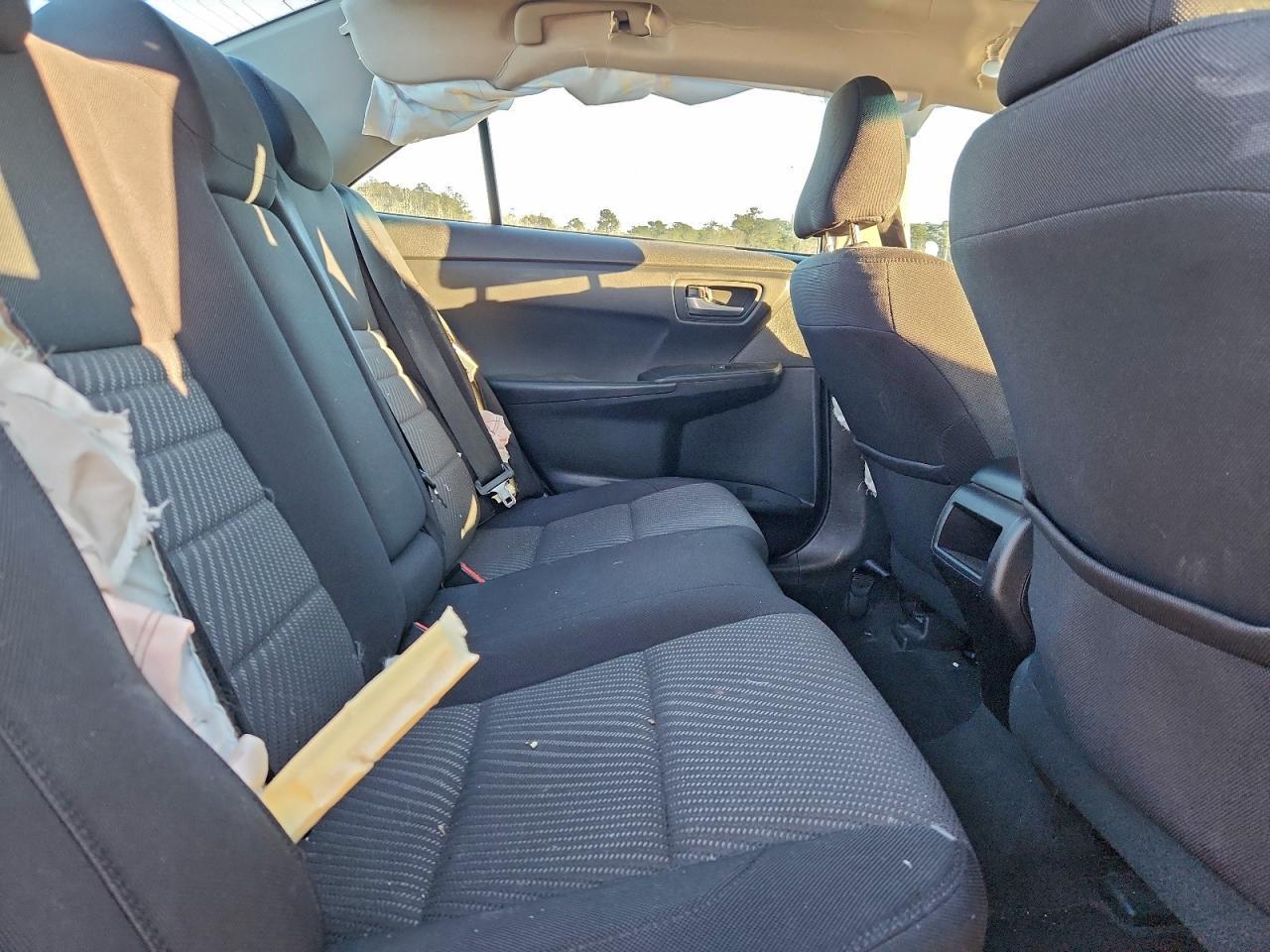 2016 TOYOTA CAMRY