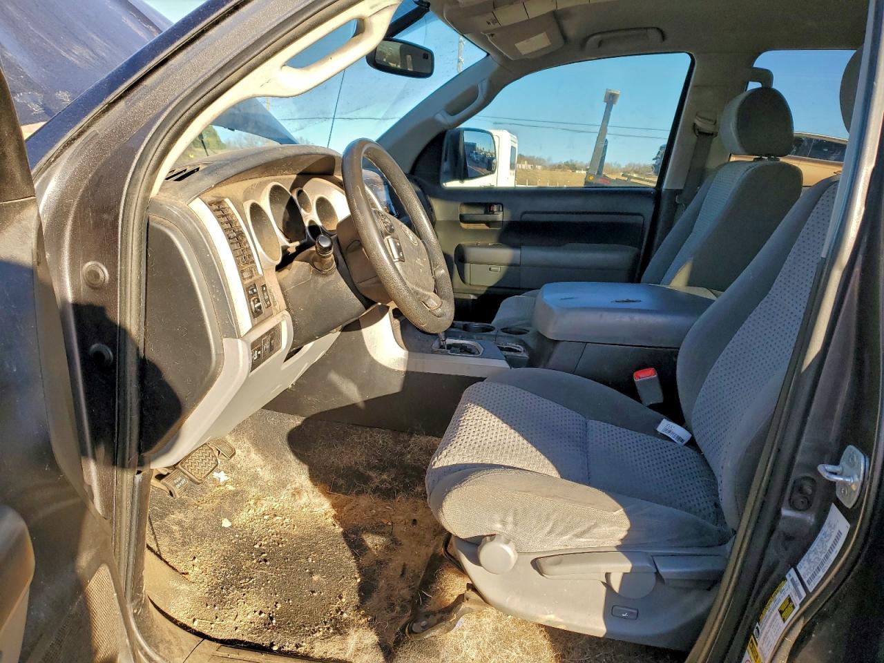 2013 TOYOTA TUNDRA