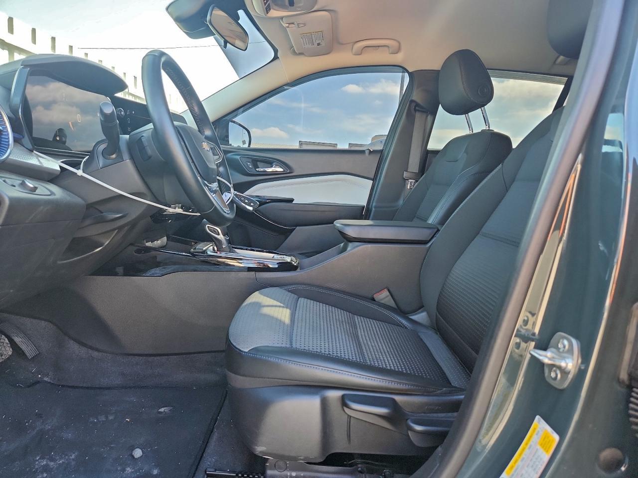 2025 CHEVROLET TRAX