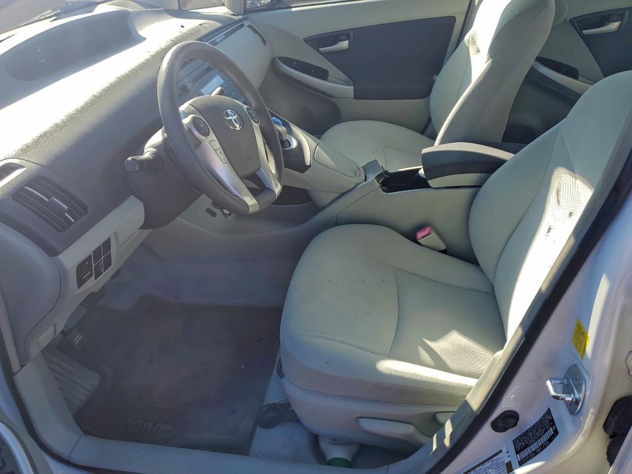 2010 TOYOTA PRIUS