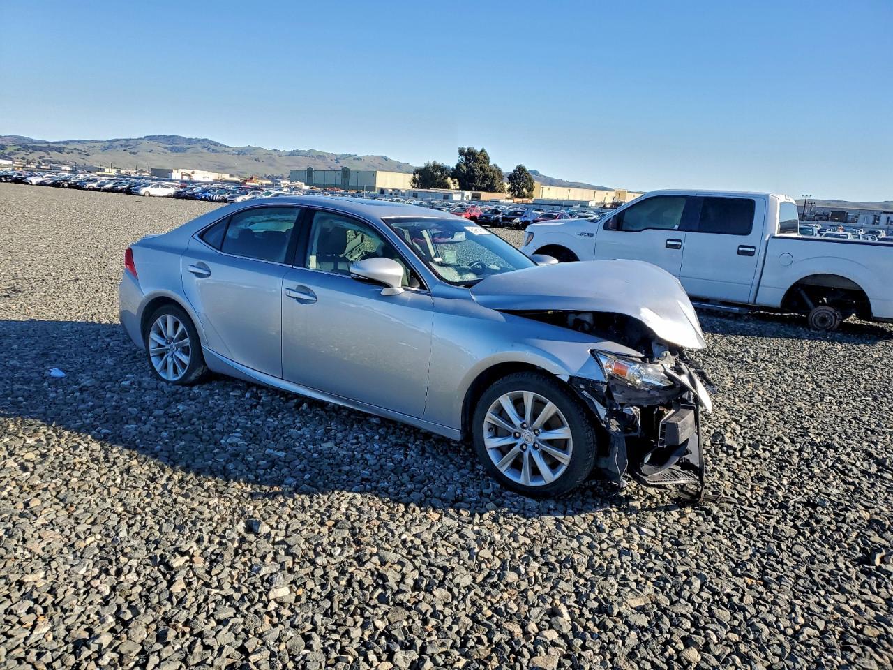 2016 LEXUS IS 200t