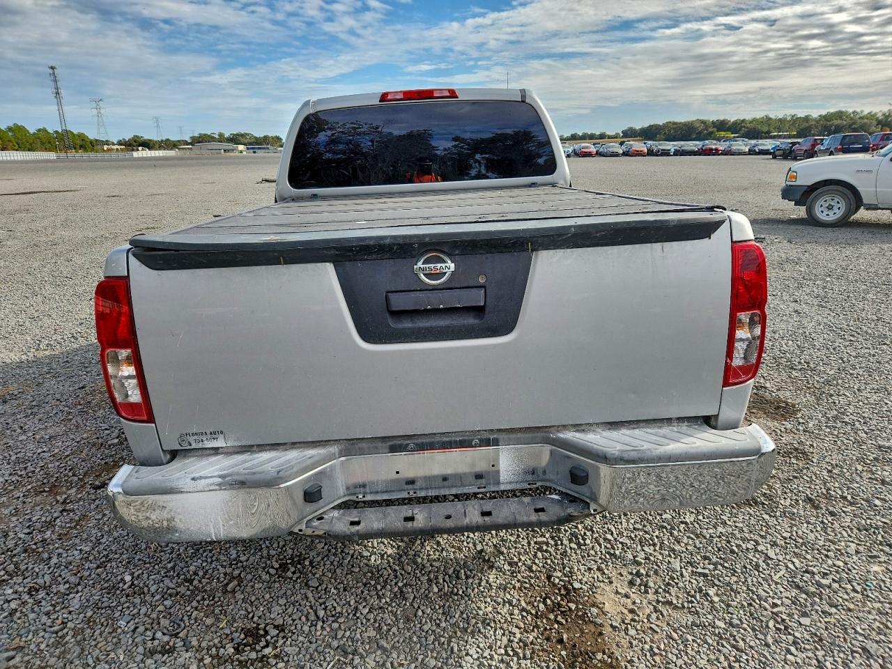 2015 NISSAN Frontier