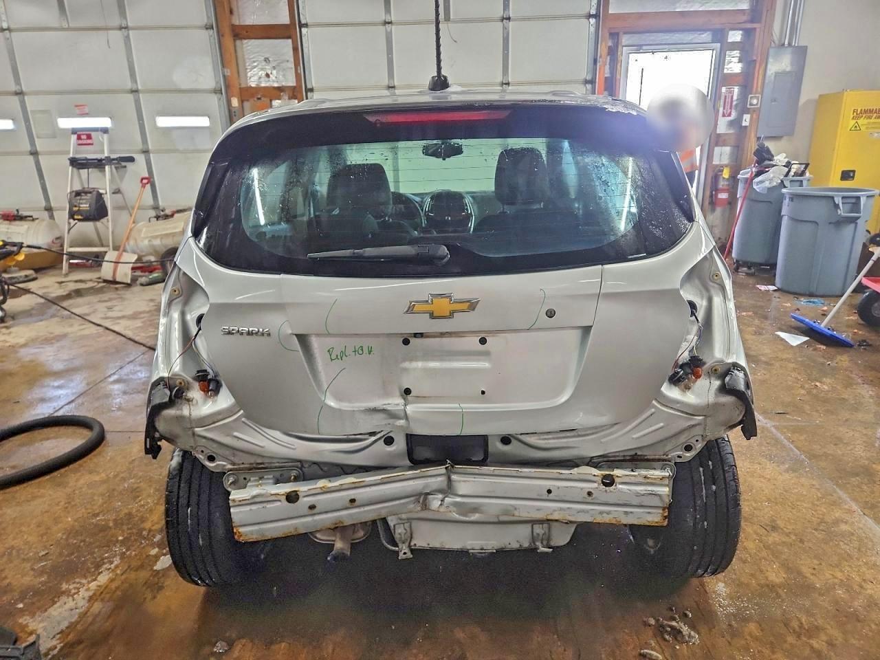 2017 CHEVROLET Spark