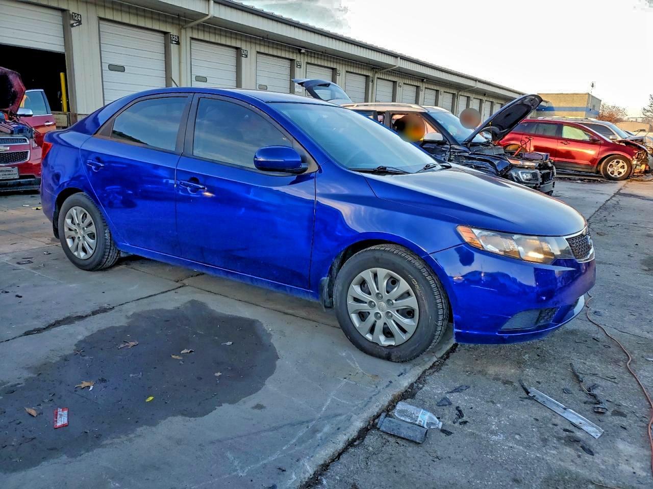 2013 KIA FORTE