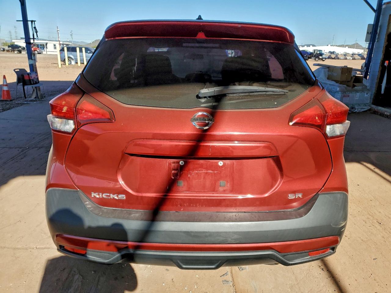 2018 NISSAN KICKS