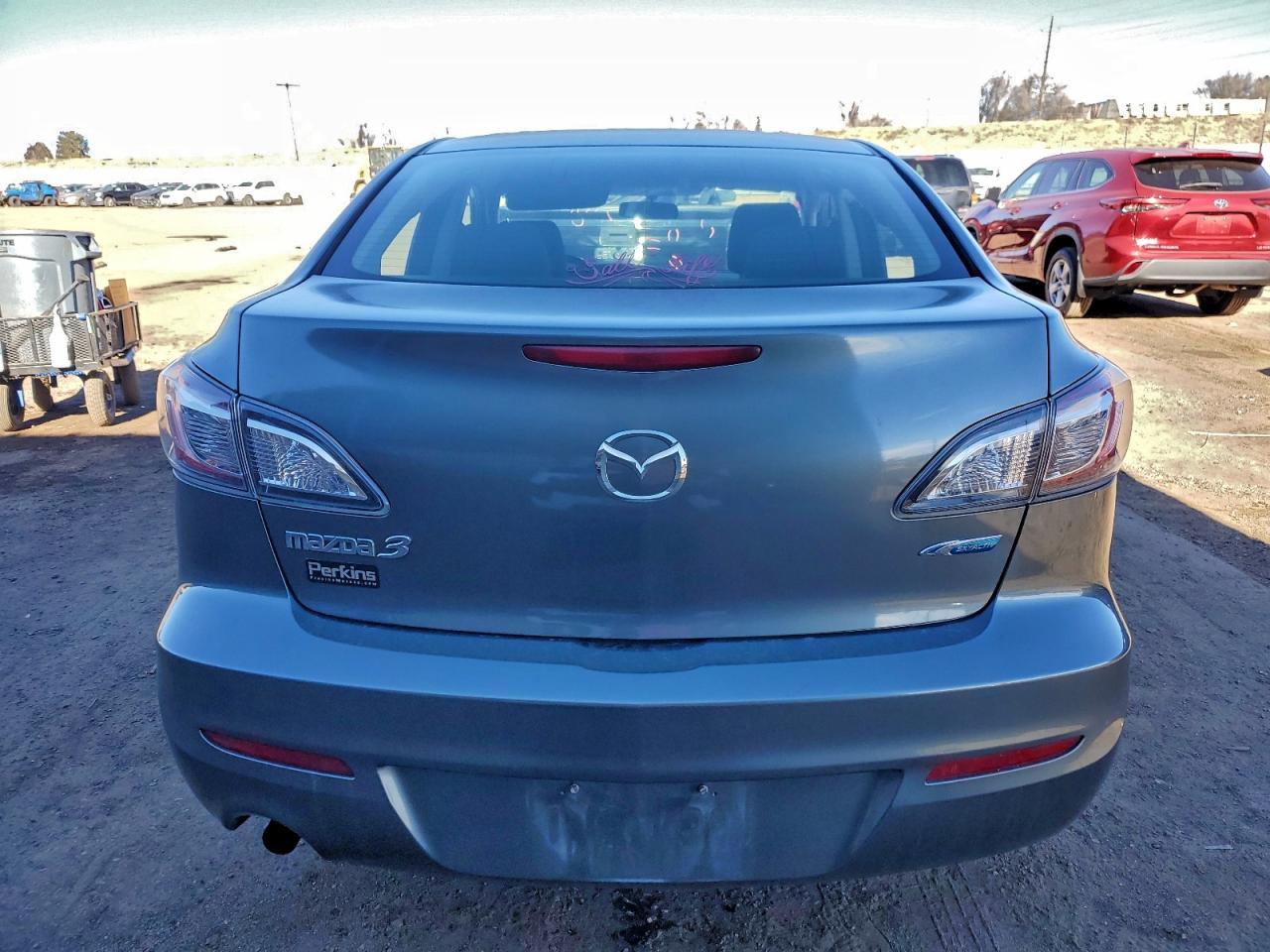 2013 MAZDA 3
