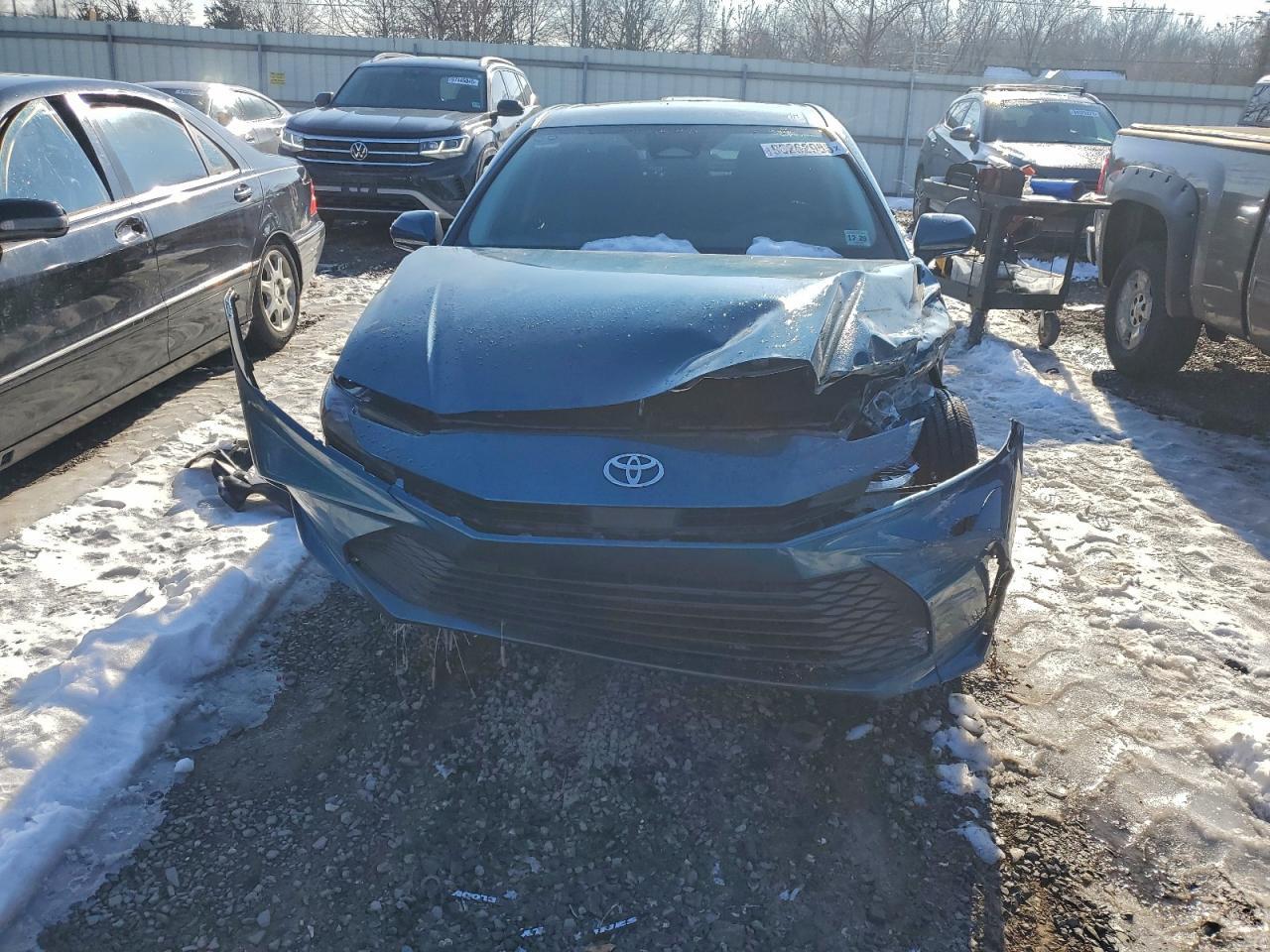 2025 TOYOTA CAMRY