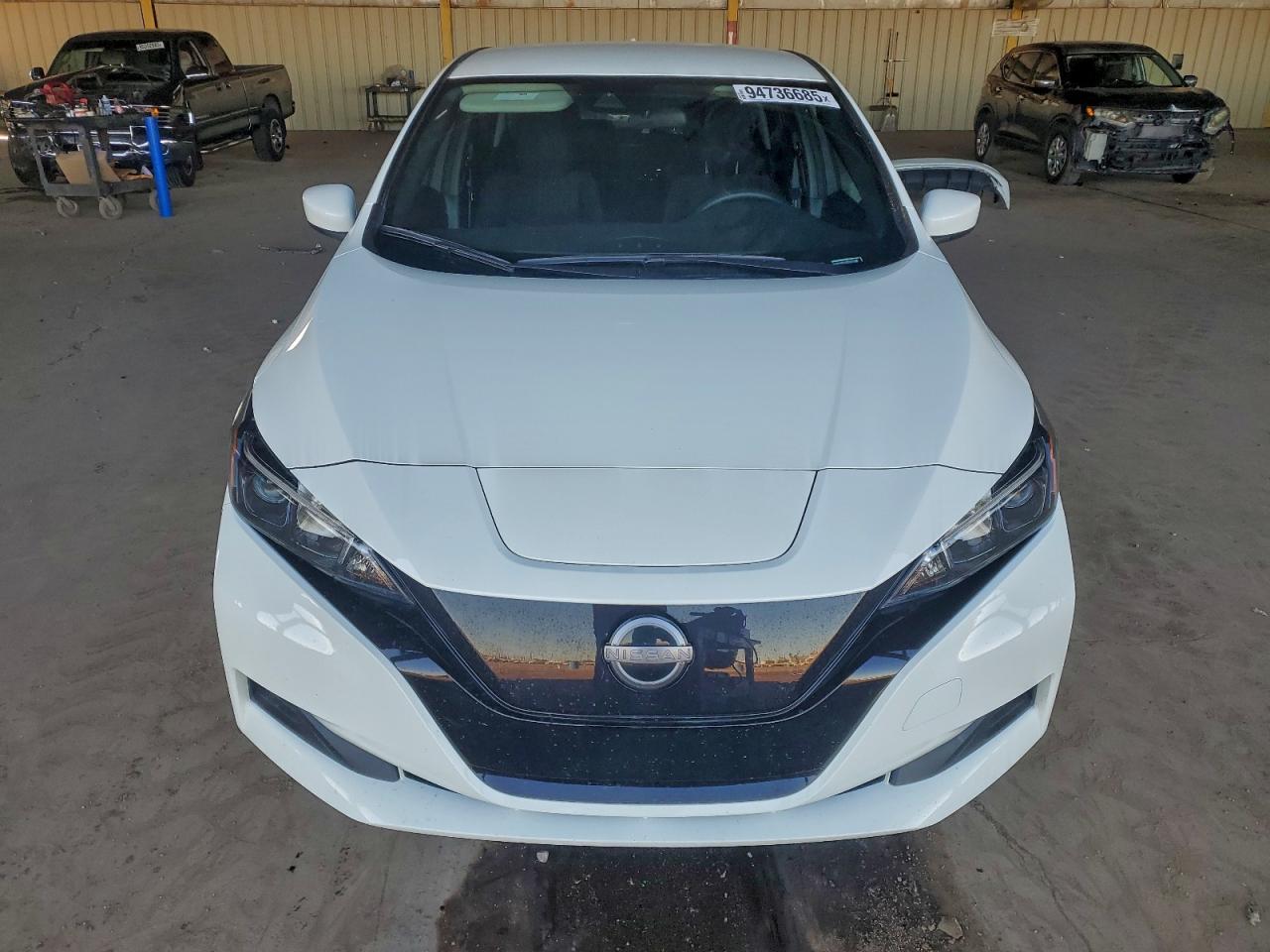 2023 NISSAN LEAF